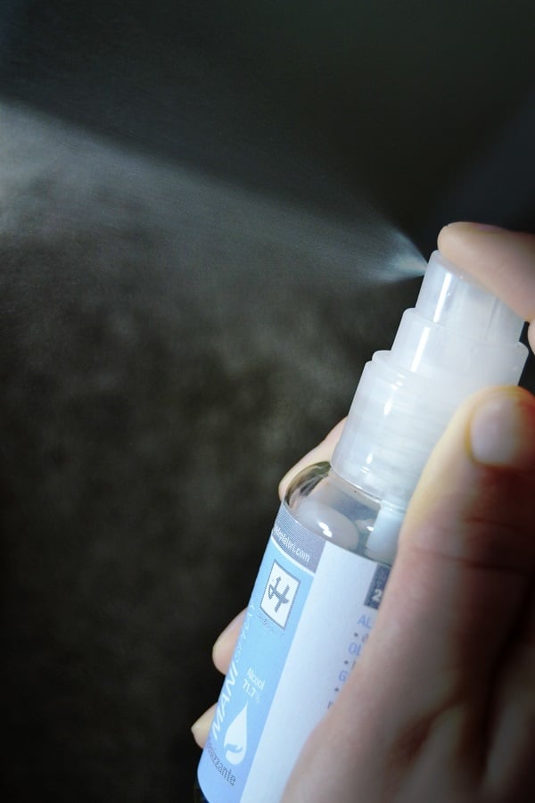 Holiday Desinfecterende Spray 50 Ml - 2-In-1: Desinfectie En Hydratatie