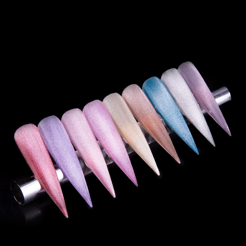Molly Cat Eye Womanity Gelpolish5G Nr. 445